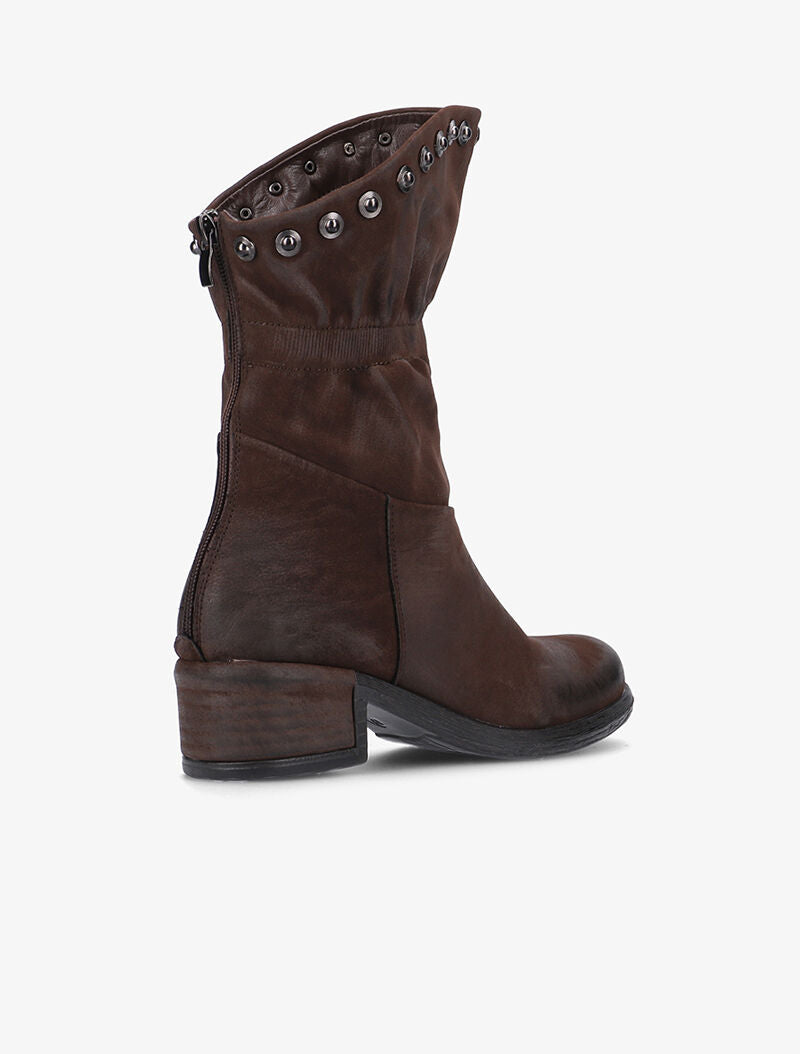 Boots asymétriques à bord perlé - marron foncé - 4