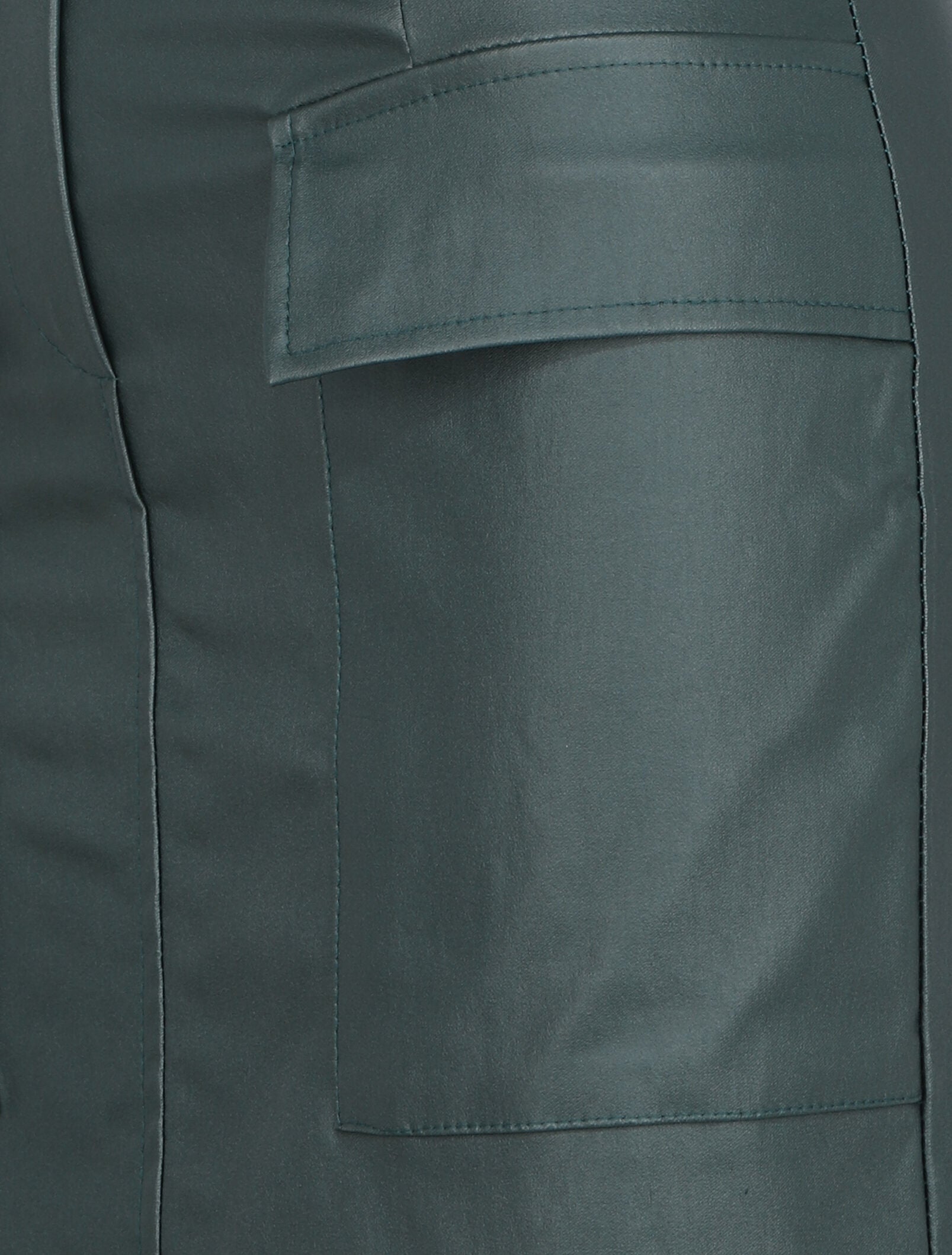 Mini jupe enduit à poches plaquées - Vert - 3