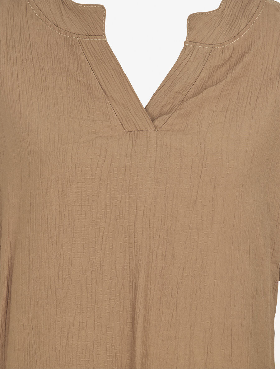 Blouse droite et texturée à col V - Camel - 3