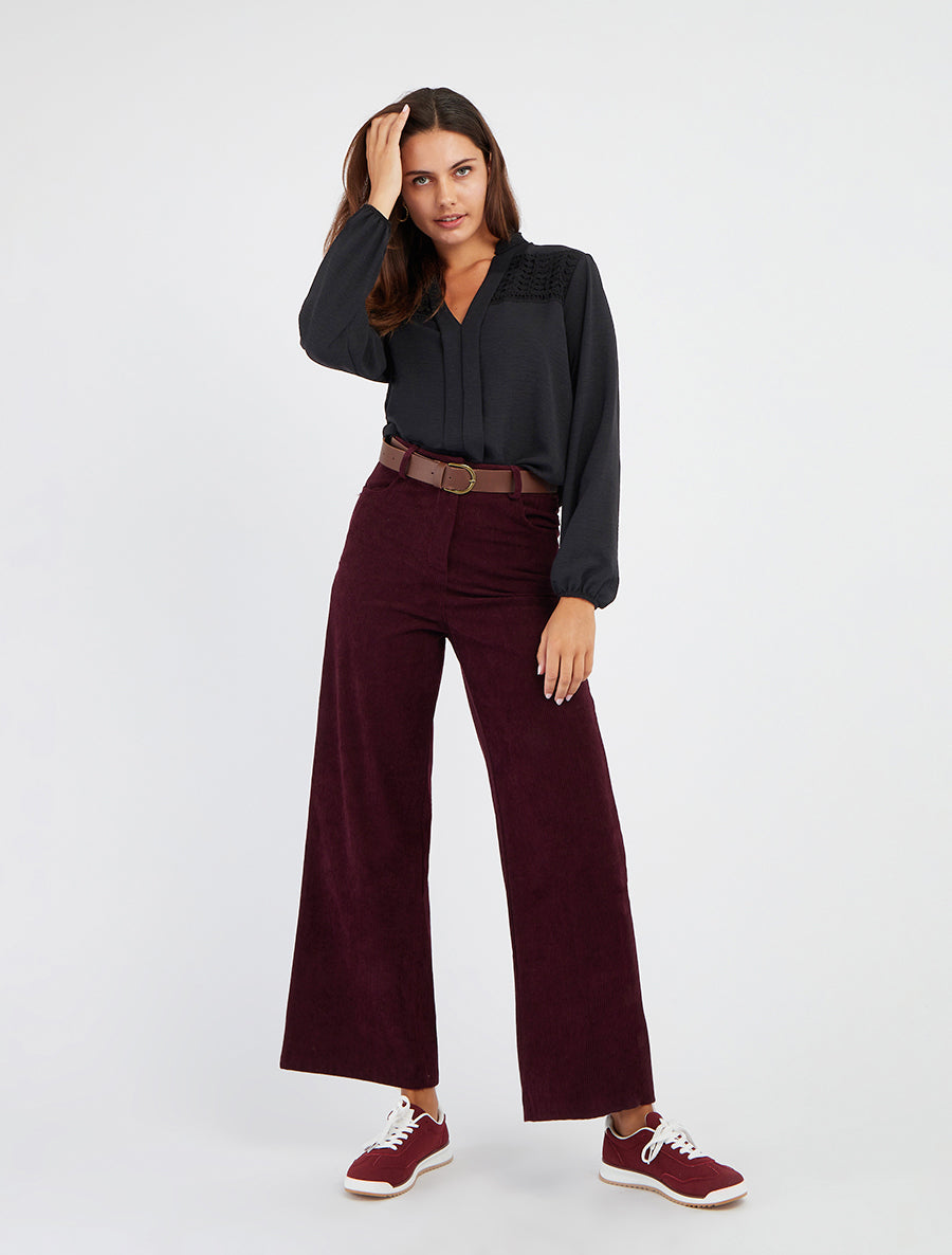 Luchtige blouse met bolvormige snit en haakdetails - Zwart