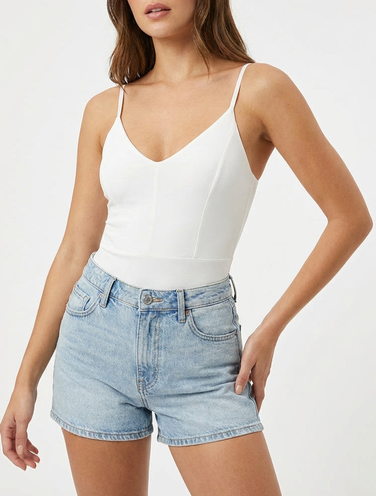 Body met V-hals en fijne bandjes - Wit