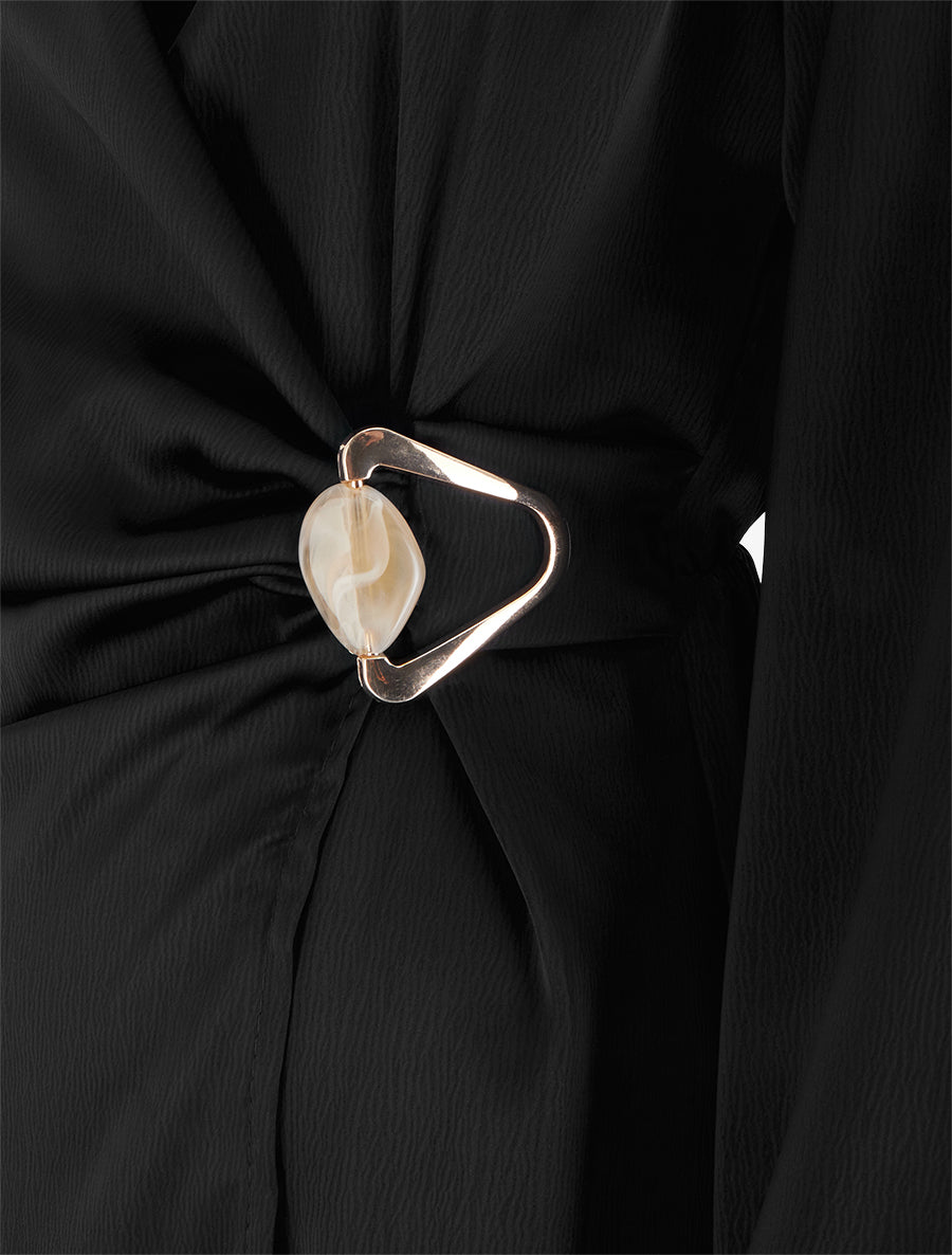 Robe portefeuille satinée à manches longues et bijou - Noir - 3