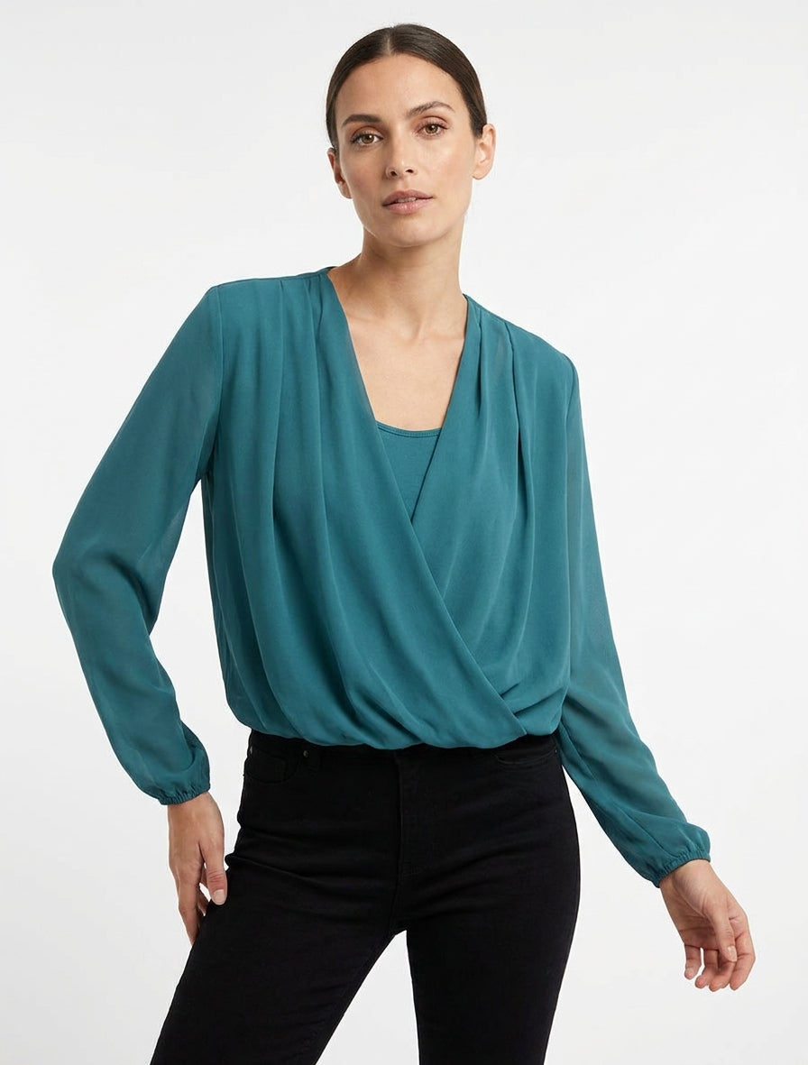 Top met overslagkraag in voile stof - Eendenblauw