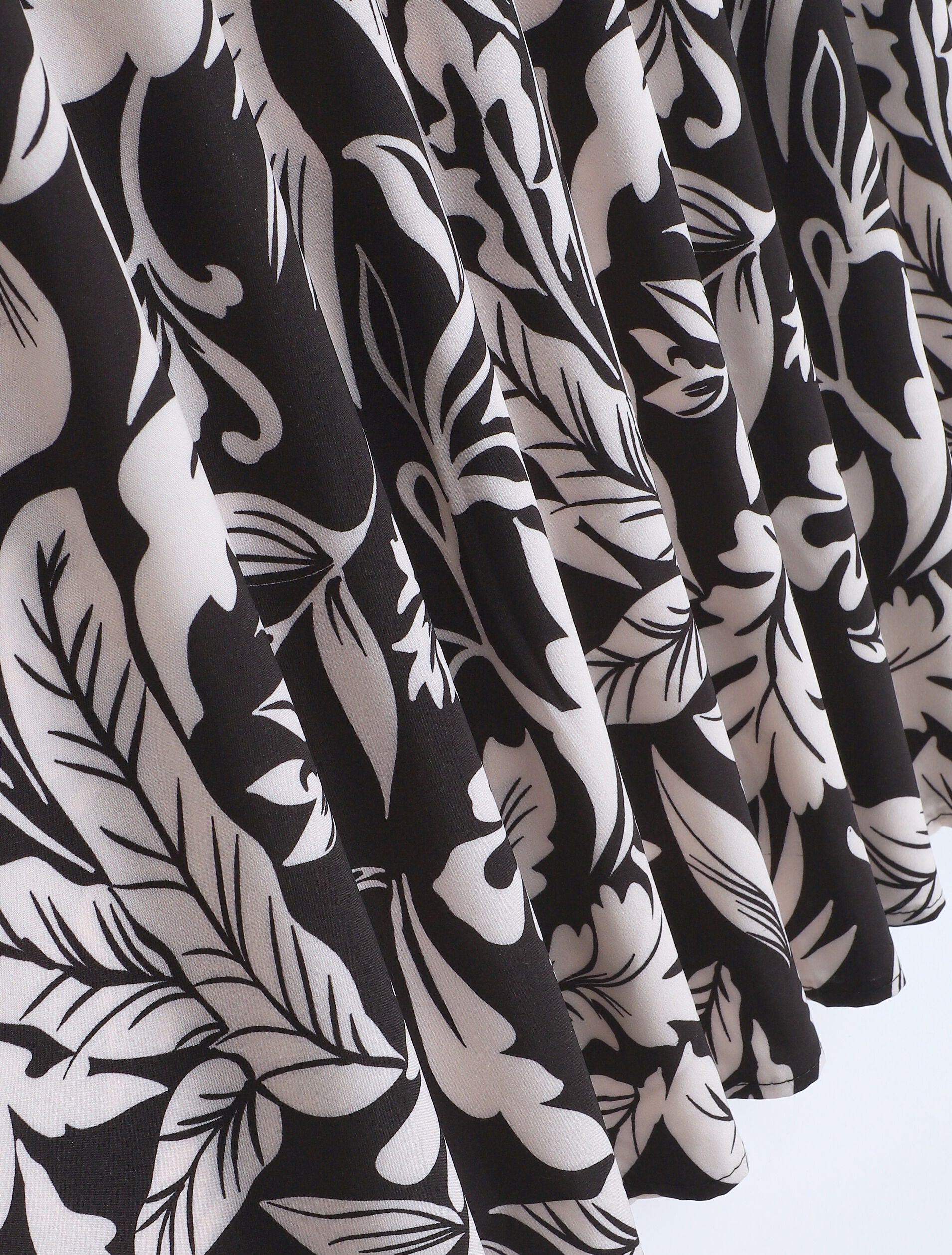 Robe longue à bretelles imprimé feuilles - Noir - 3
