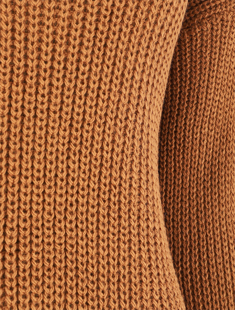 Pull droit col V dos en crochet - Camel - 6