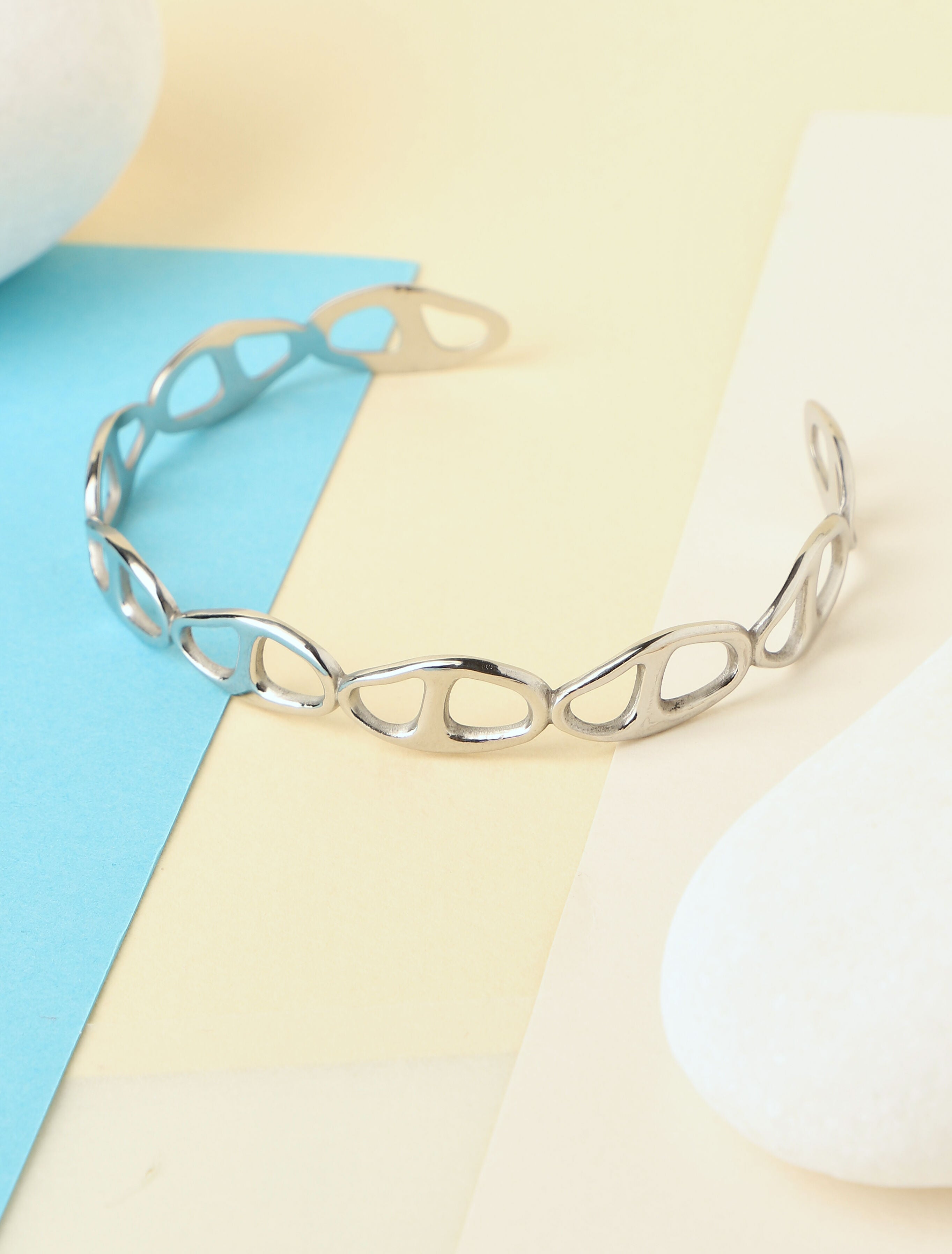 Jonc ouvert à motif stylisé - Argent - 1