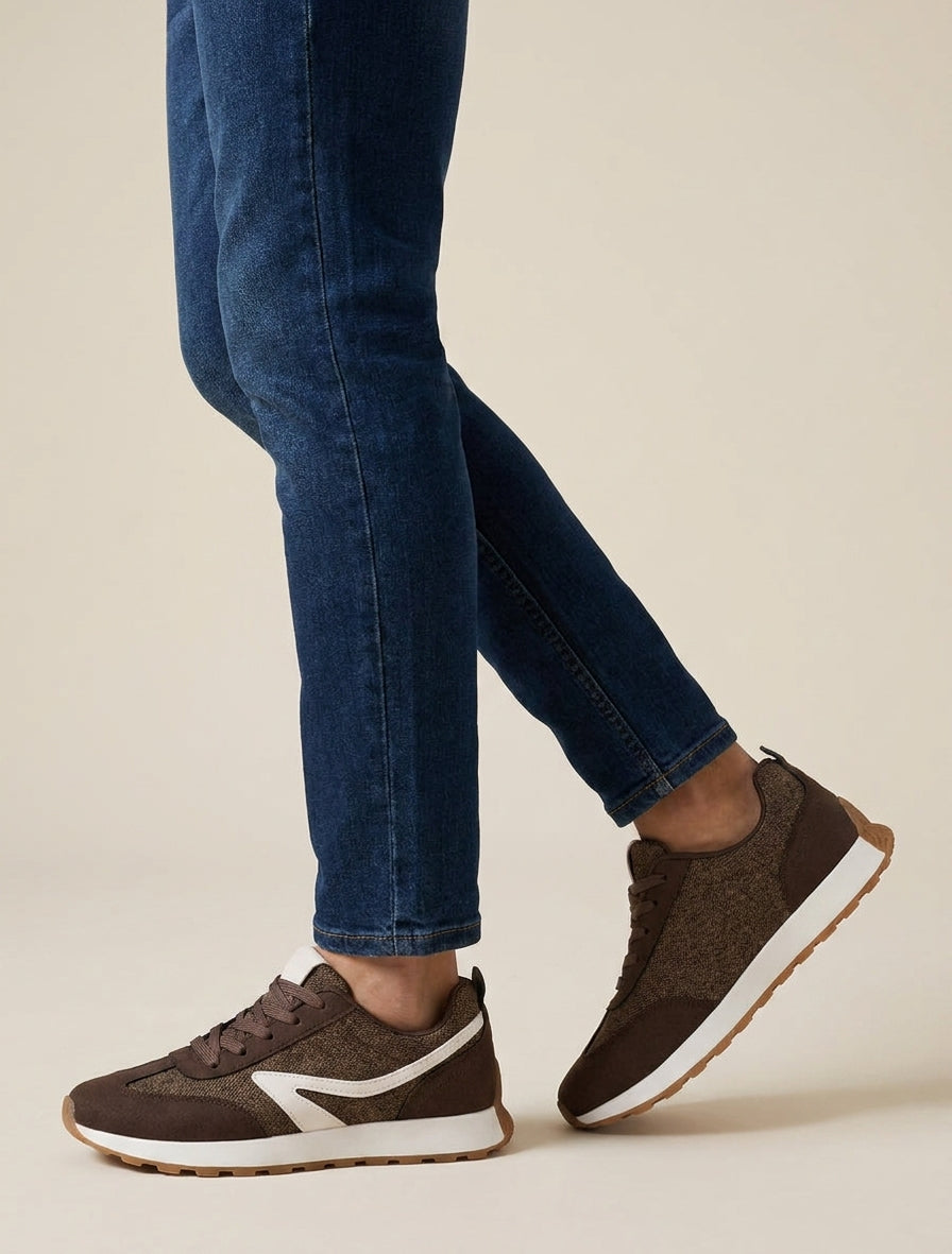 Sneakers à empiècement tissu et effet nubuck - Marron