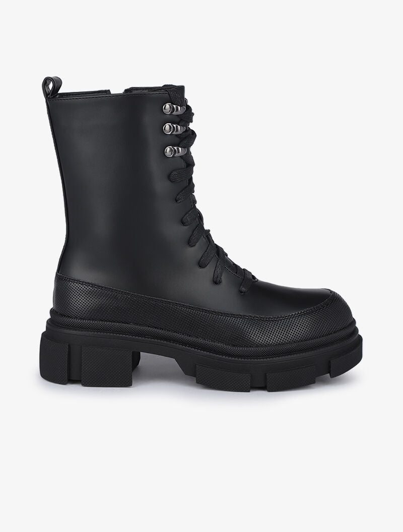 Boots lacées à semelles texturées crantées - Noir - 2