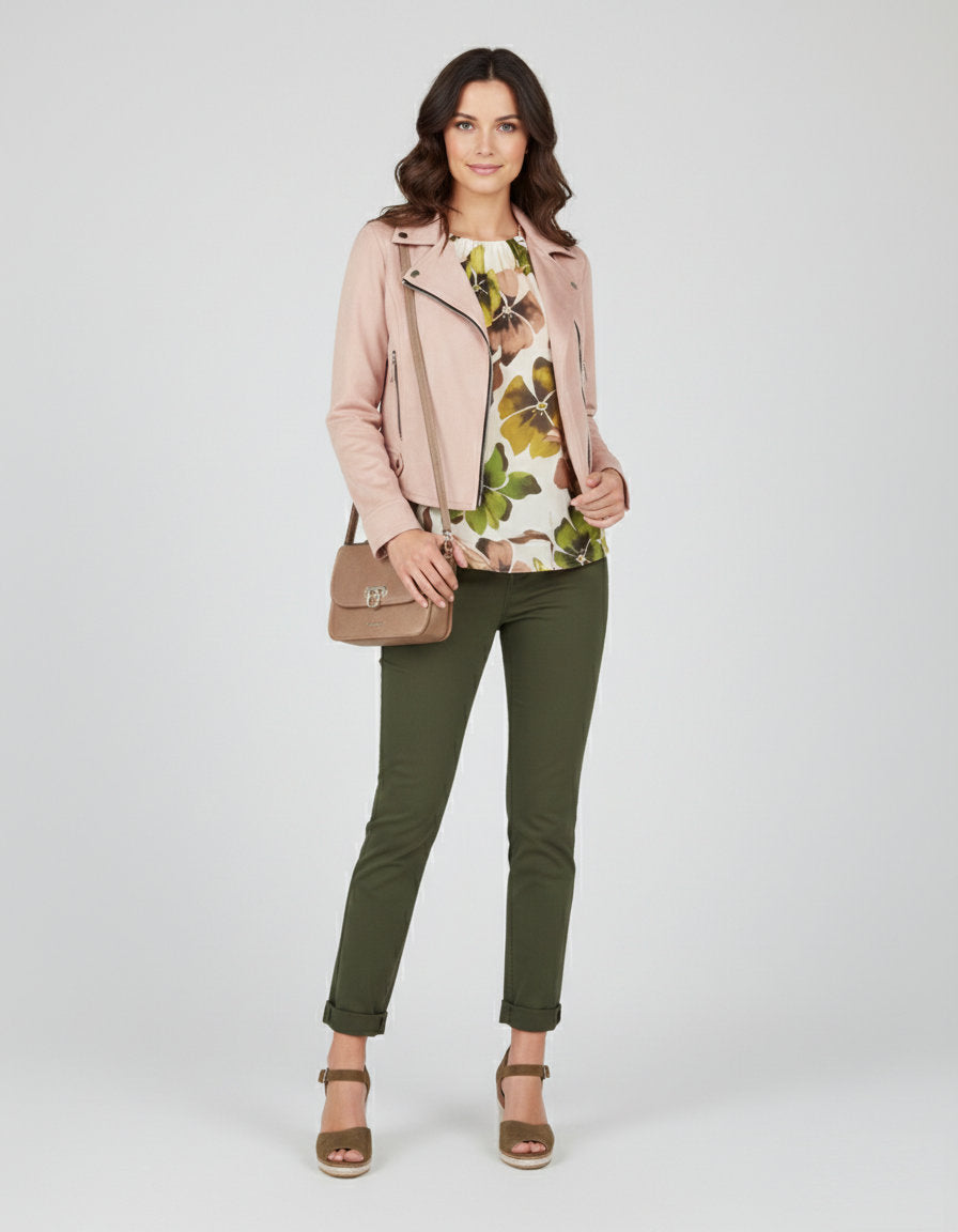 Look Andriana