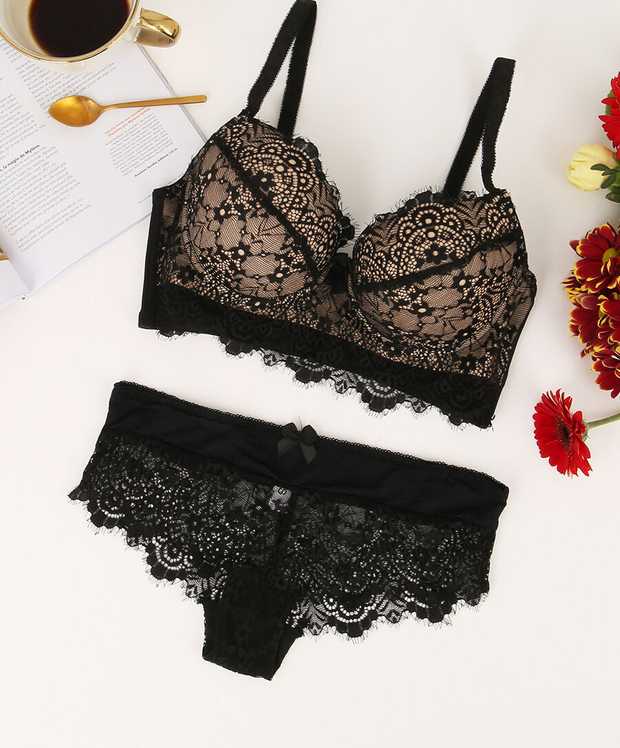 Ensemble en dentelle et en résille - Noir/beige - 1