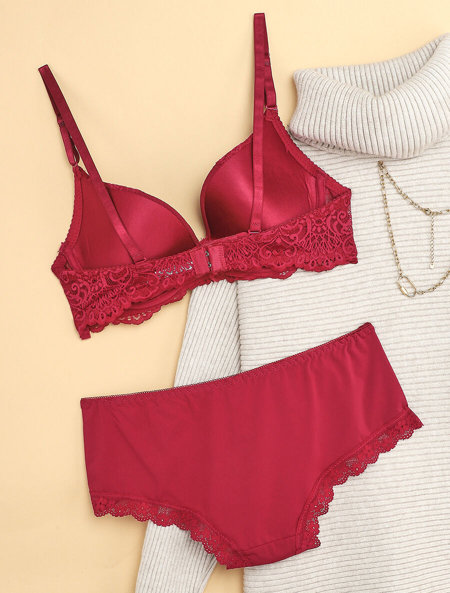 Ensemble à jeu de broderie résille et shorty - Prune - 2
