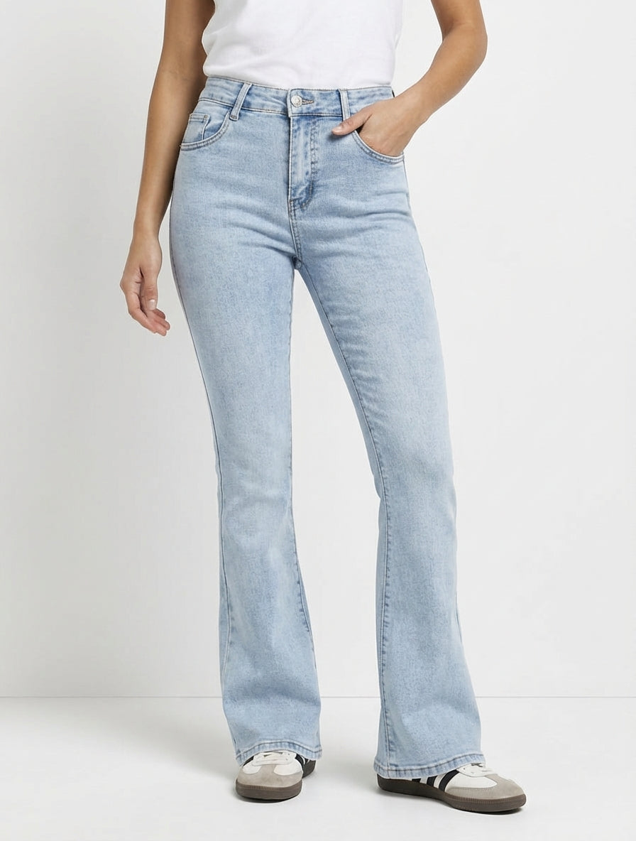 Jean bleached push-up coupe flare - Bleu clair