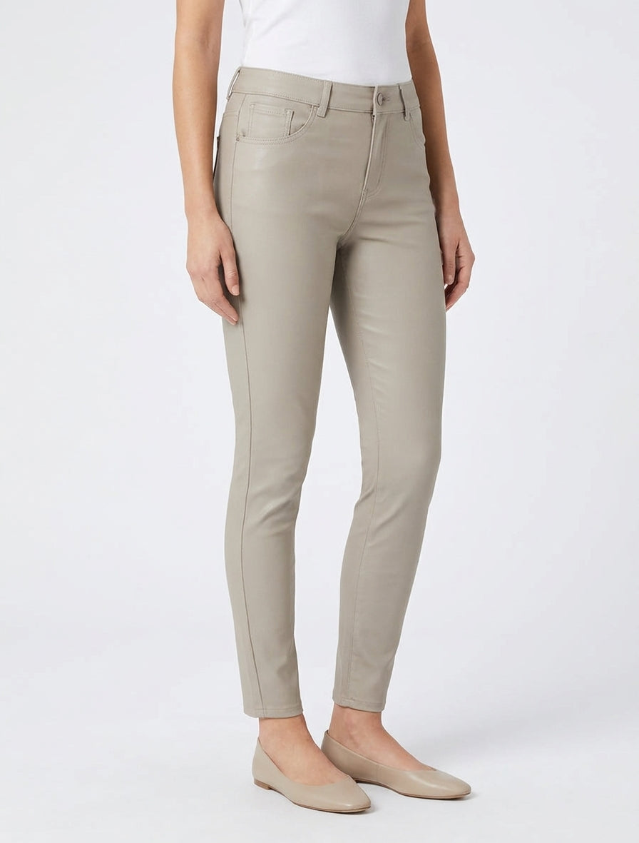 Slim fit broek in gecoat imitatieleer - Beige