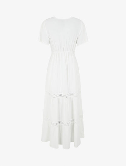Robe longue évasée à empiècements en dentelle ajourée - Blanc - 2