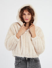 Blouson court en fourrure synthétique - Écru