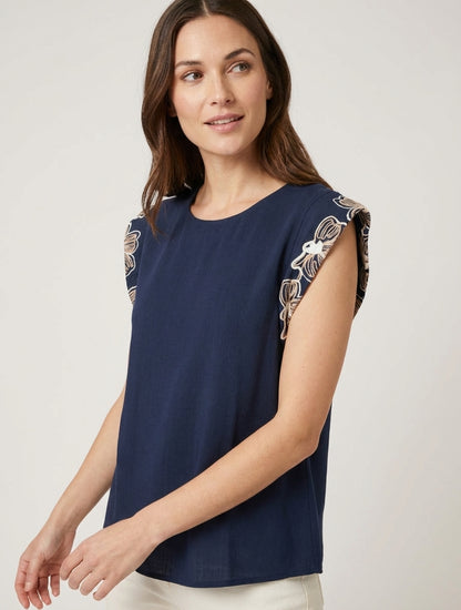 Top met geborduurde mouwtjes. - Marine