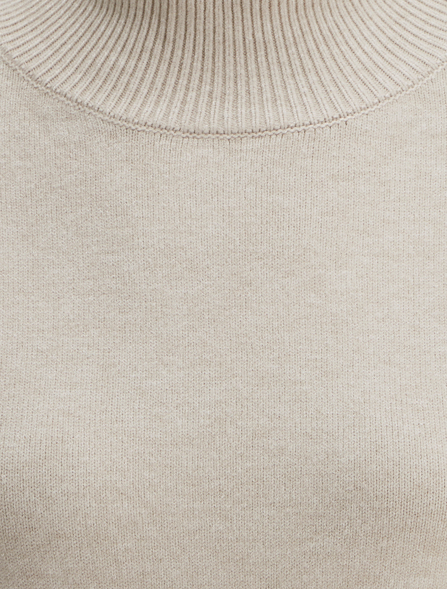 Pull uni à boutons décoratifs à l&