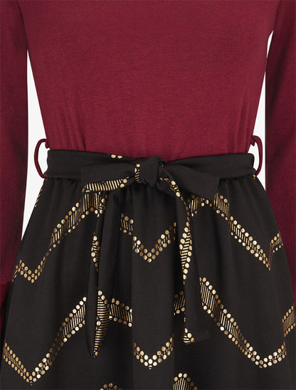 Robe patineuse à imprimés dorés - Lie de vin - 3