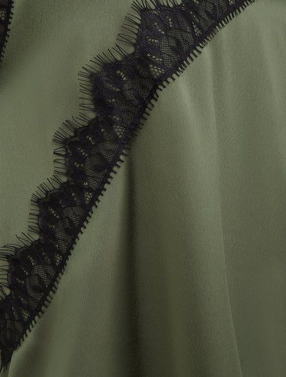Caraco satiné asymétrique à détail dentelle - Kaki - 3