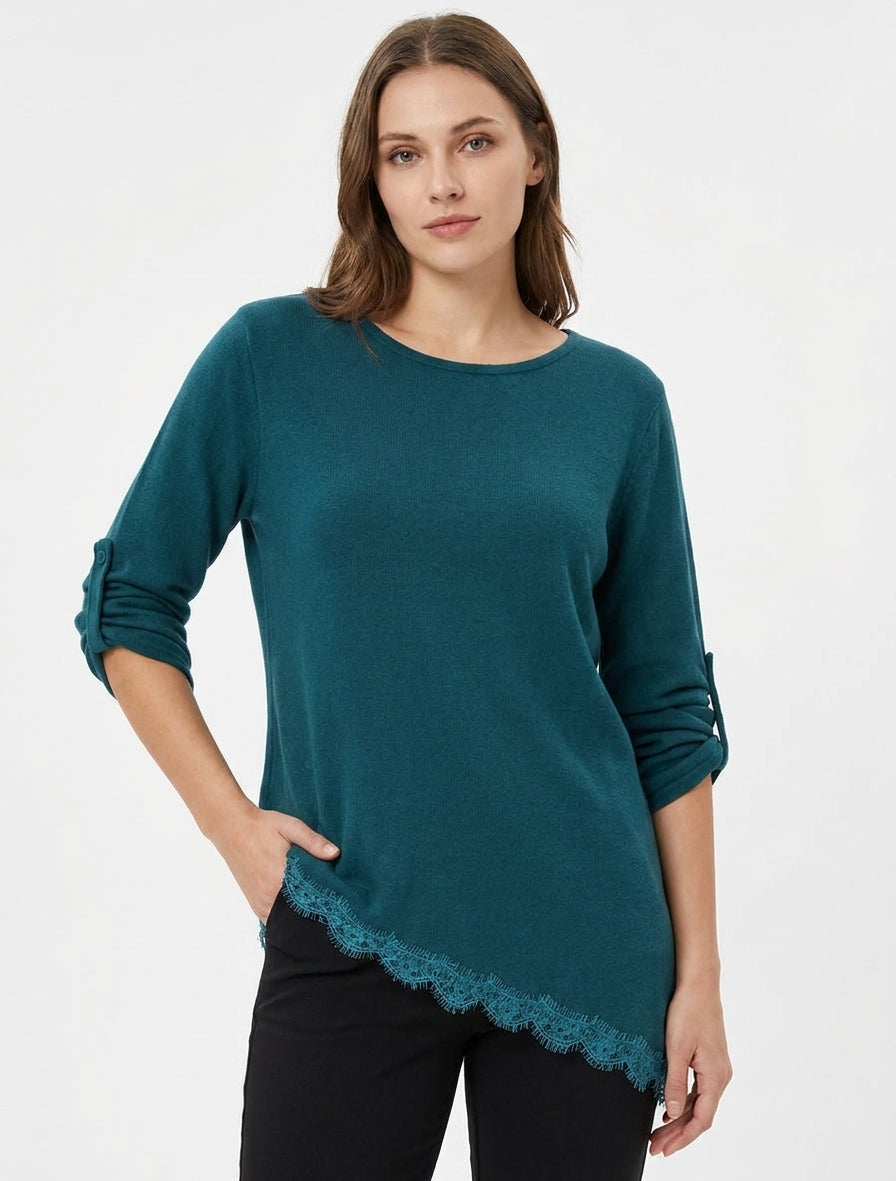 Trui met asymmetrische randen en kant - Eendenblauw