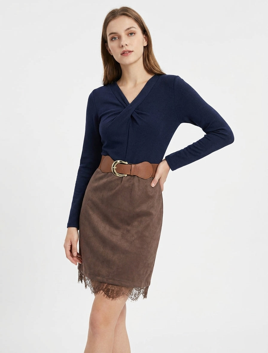 Robe droite en maille et suédine à bords en dentelle - Marron/marine