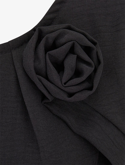 Top plissé à fleur en relief - Noir - 3