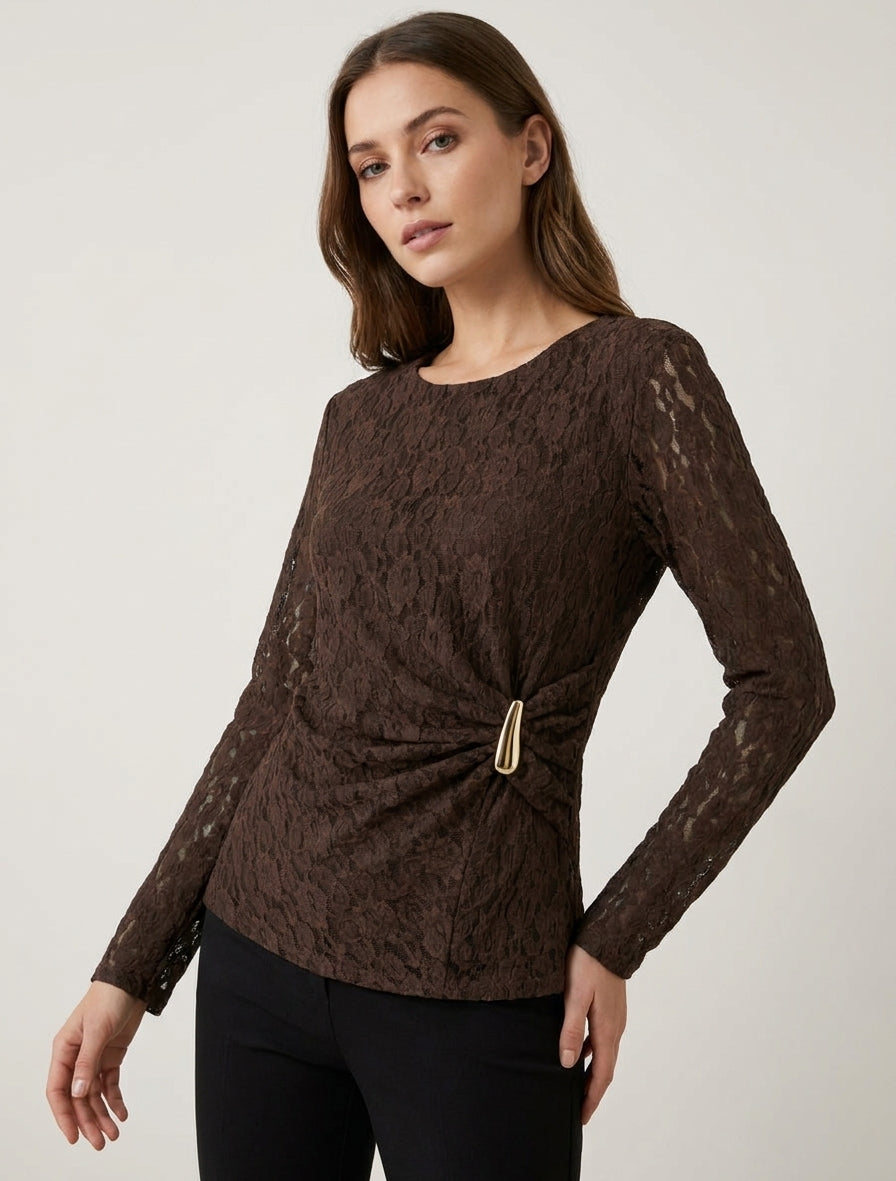Top en dentelle à effet drapé et bijou métal - Marron