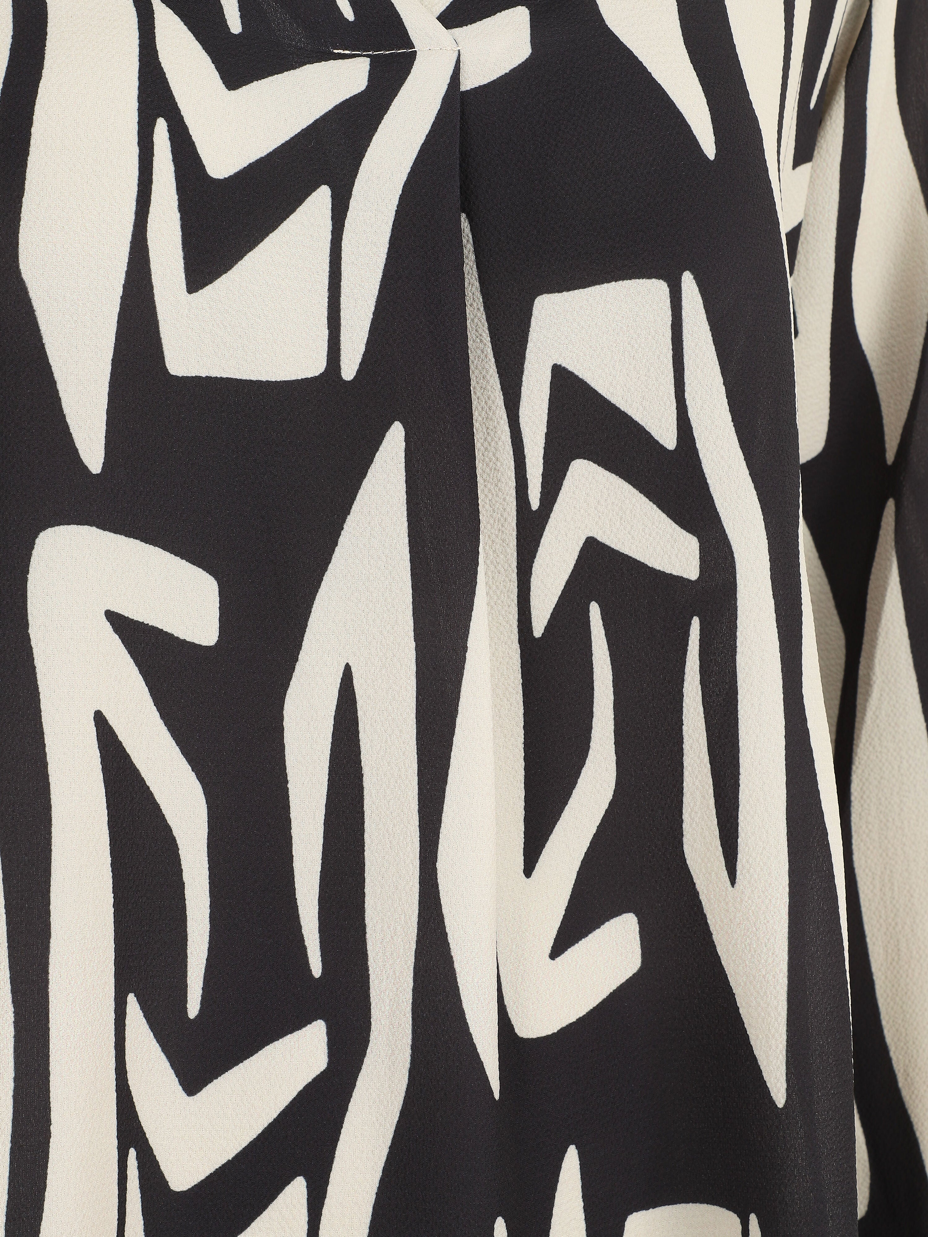 Blouse fluide à imprimé graphique - Noir - 3