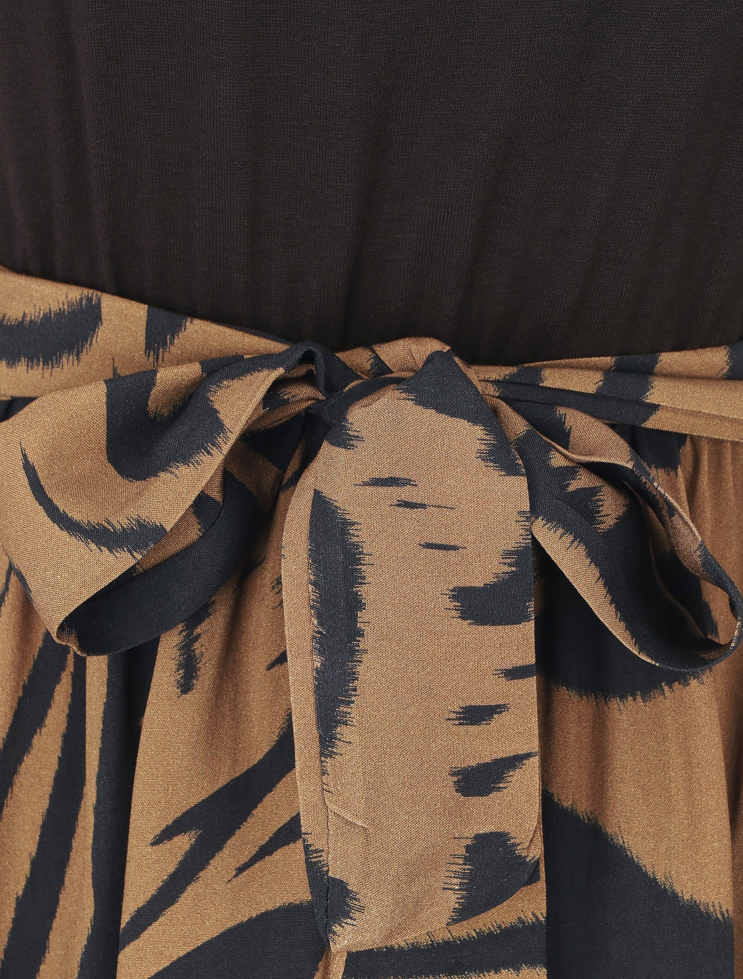 Robe bicolore à imprimé graphique - Noir - 3