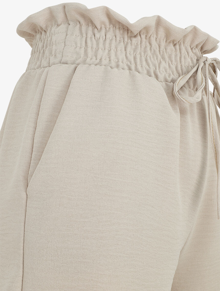 Mini short à taille élastiquée - Beige - 3