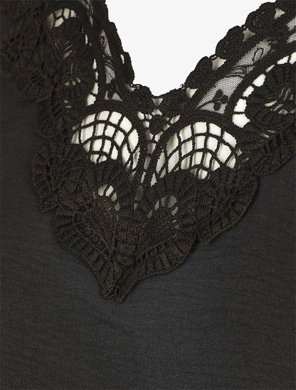 Top élastiqué col V en dentelle - Noir - 3
