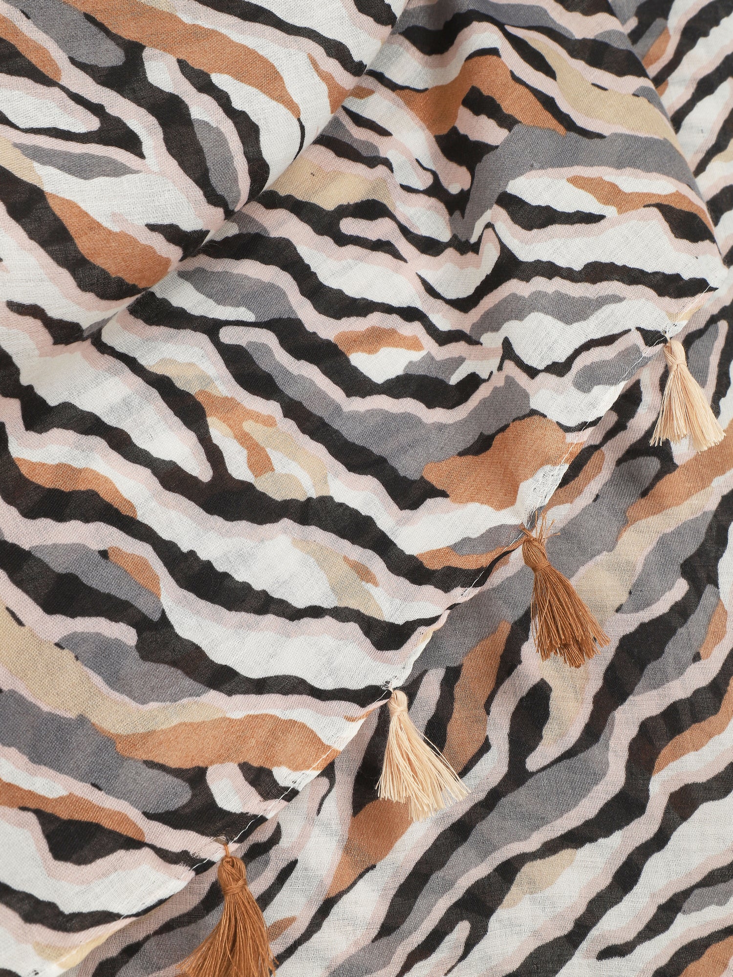 Foulard à pompons imprimé tigré - Beige - 3