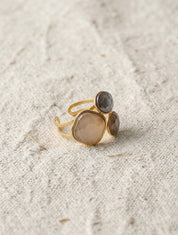 Bague ornée de trois pierres - Taupe - 1