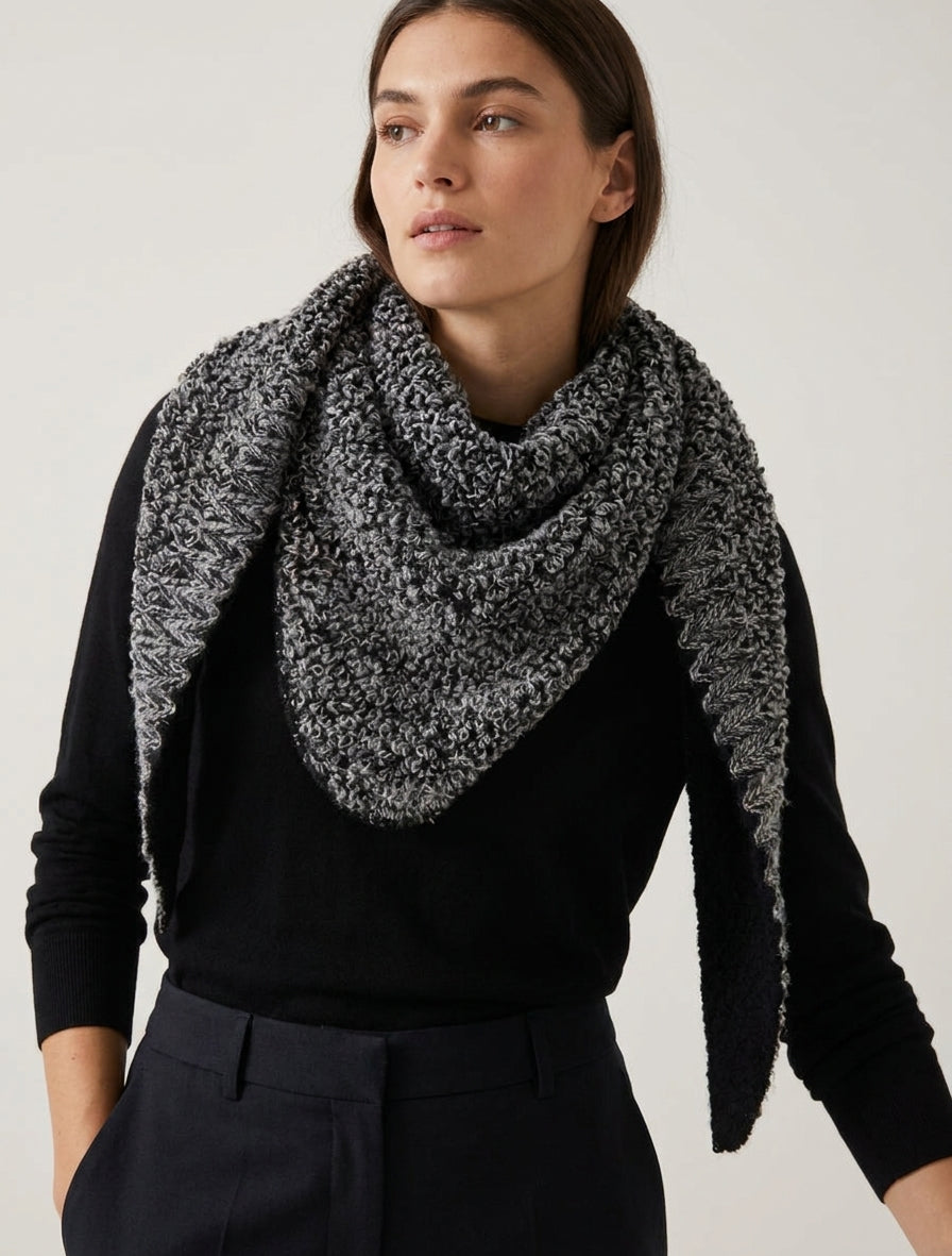 Châle triangulaire en maille bouclée - Noir