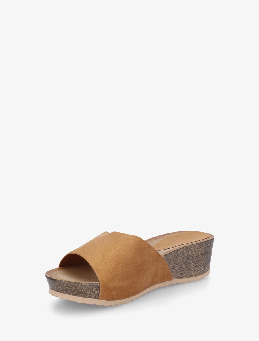 Mules compensées en suédine - Camel - 3