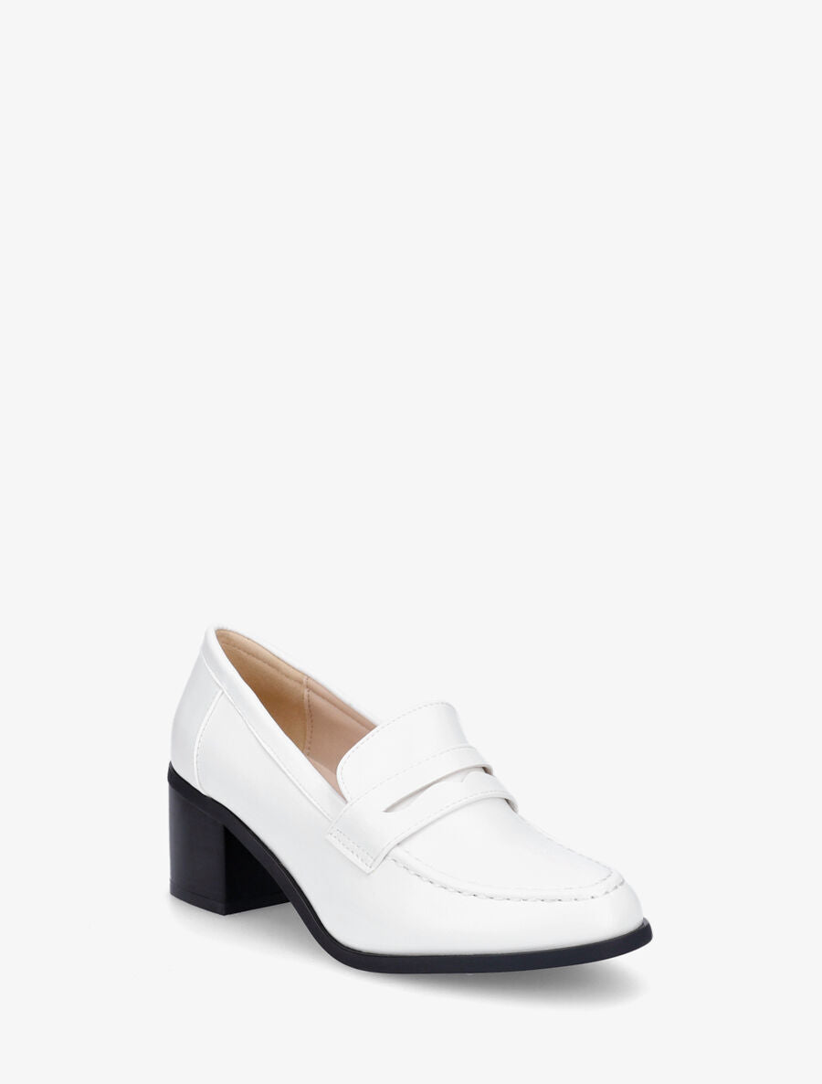 Mocassins à talon en simili - Blanc - 2