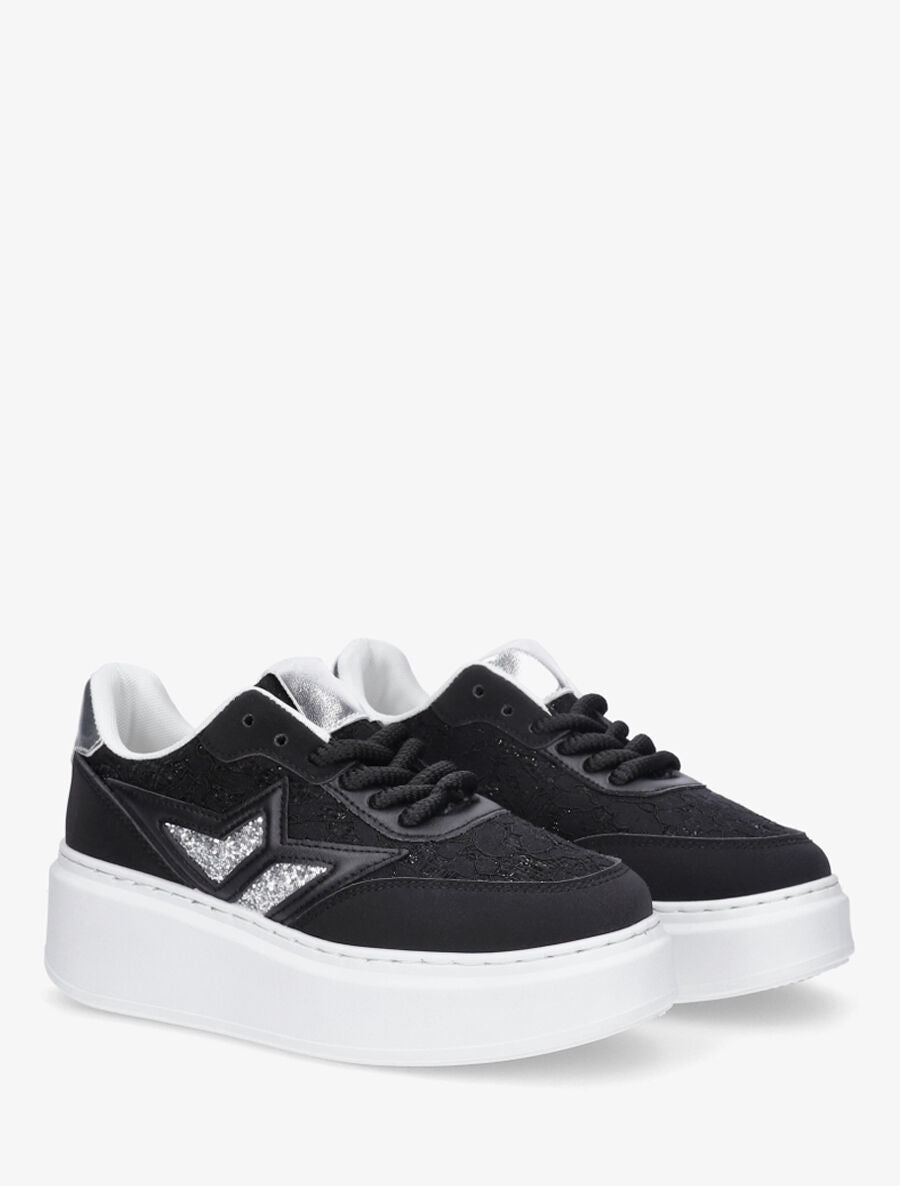 Sneakers en simili à détail dentelle et sequins - Noir - 4