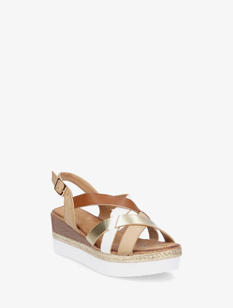 Sleehak sandalen met gekruiste bandjes - Kameel