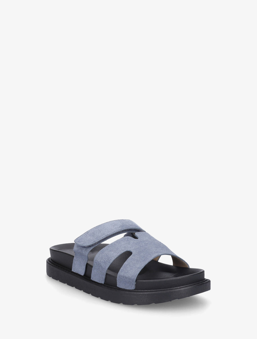Suède sandalen met klittenband. - Blauw