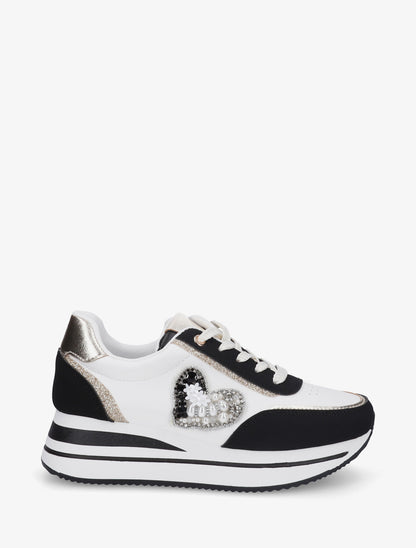 Sneakers à motif coeur et lacets stylisés - Noir - 1