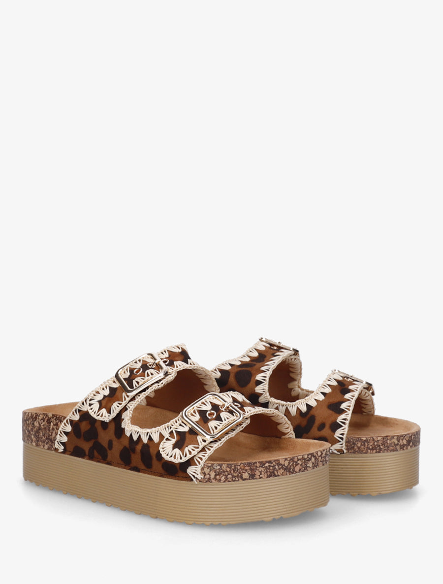 Claquettes léopard à couture en raphia - Camel - 4
