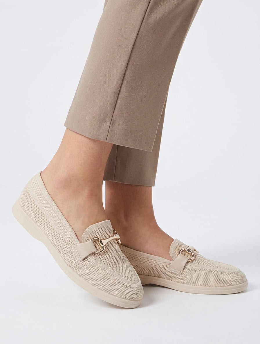 Mesh loafers met decoratieve gesp - Beige