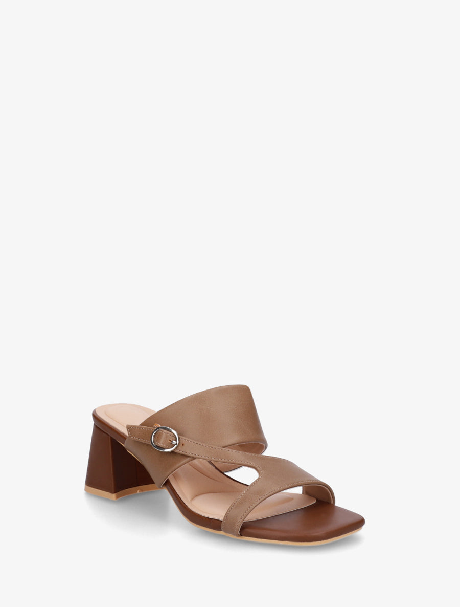 Sandales unies à bride asymétrique - Marron - 2