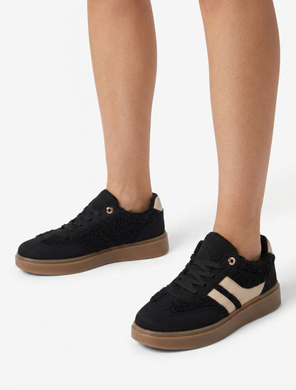 Lage sneakers met inzetstuk in bouclé-wol effect - Zwart