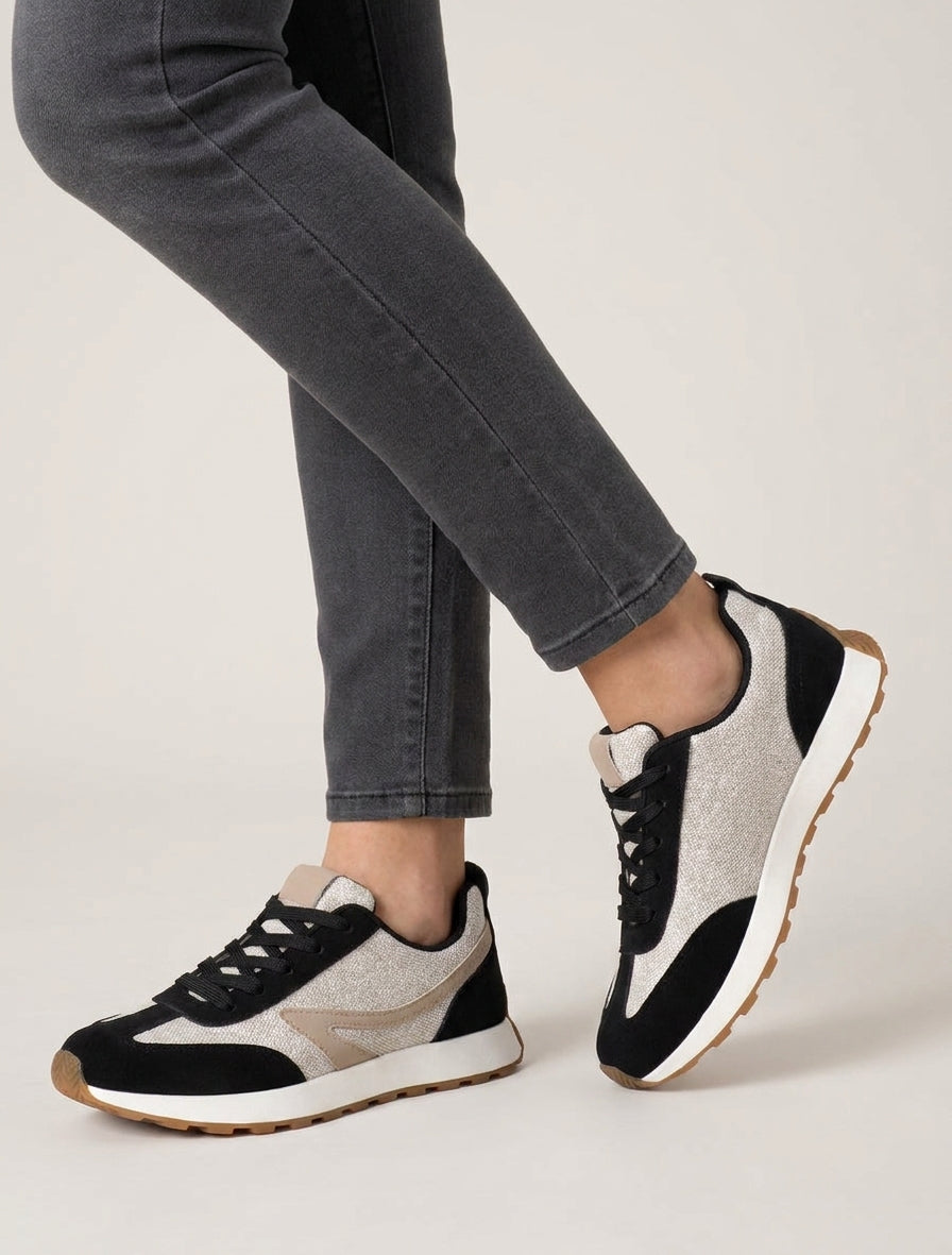 Sneakers met stoffen inzetstukken en nubuck-effect - Zwart