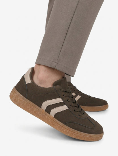 Sneakers effet nubuck à semelle caoutchouc - Kaki