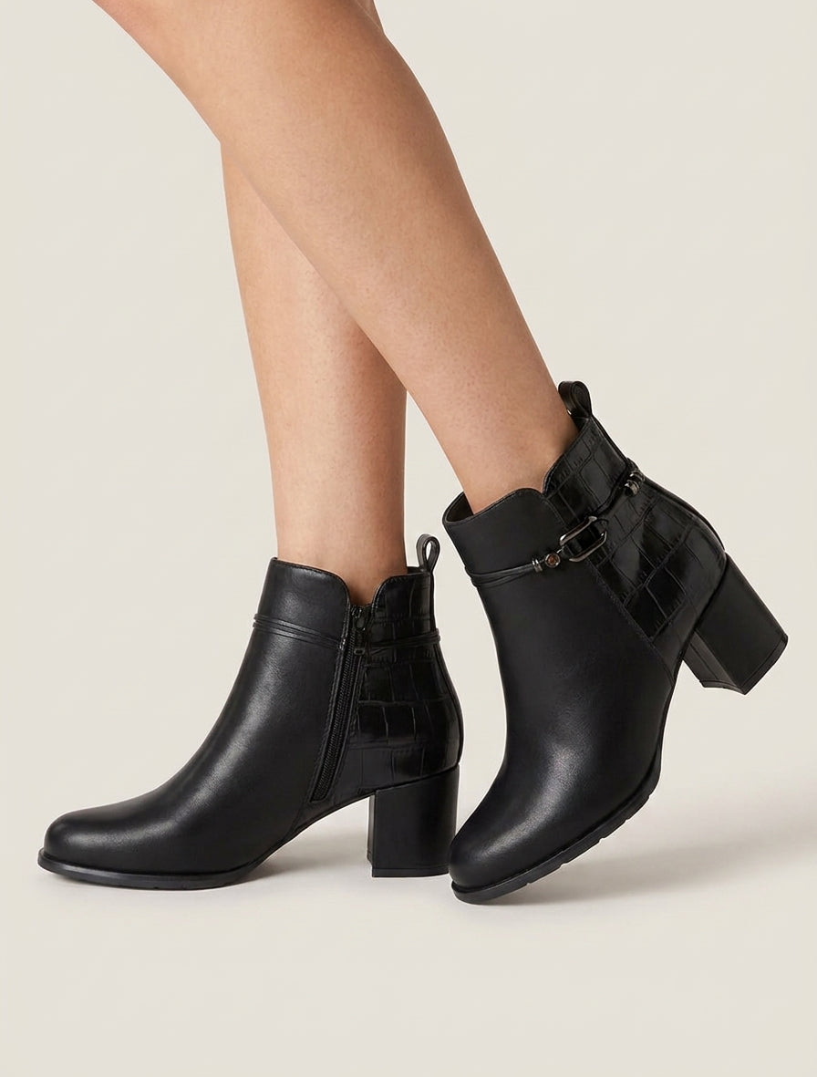 Bottines empiècement croco et bijoux métalliques - Noir