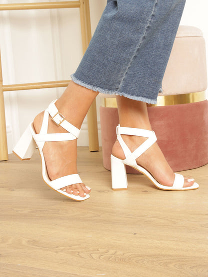 Sandales à talons en simili et brides croisées - Blanc - 5