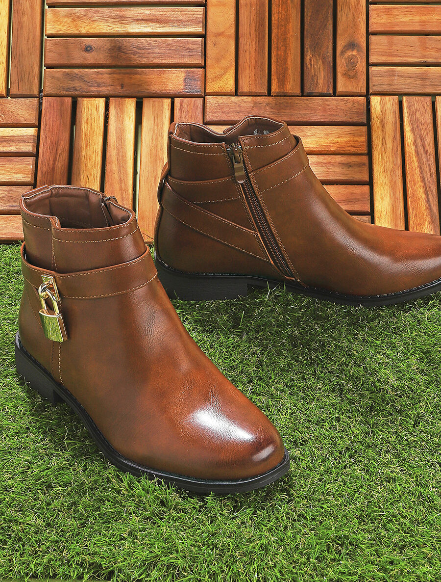 Boots à lanière à cadenas - Camel - 5