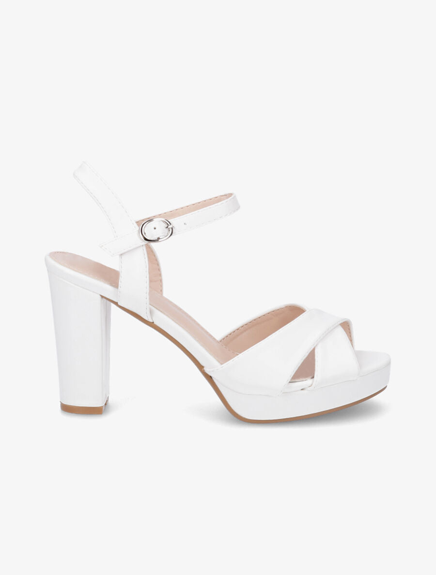 Sandales à talon haut et brides croisées - Blanc - 5